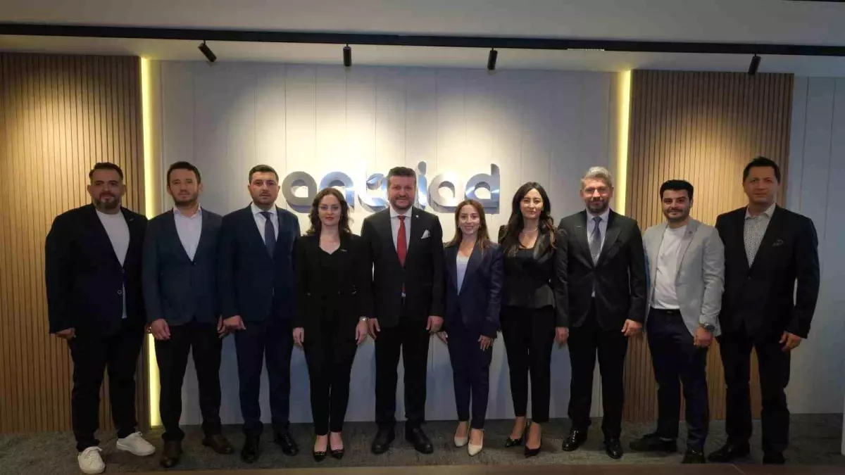 antgiad 35 yilinda yeni ofisini acti FX6xkALK.jpg