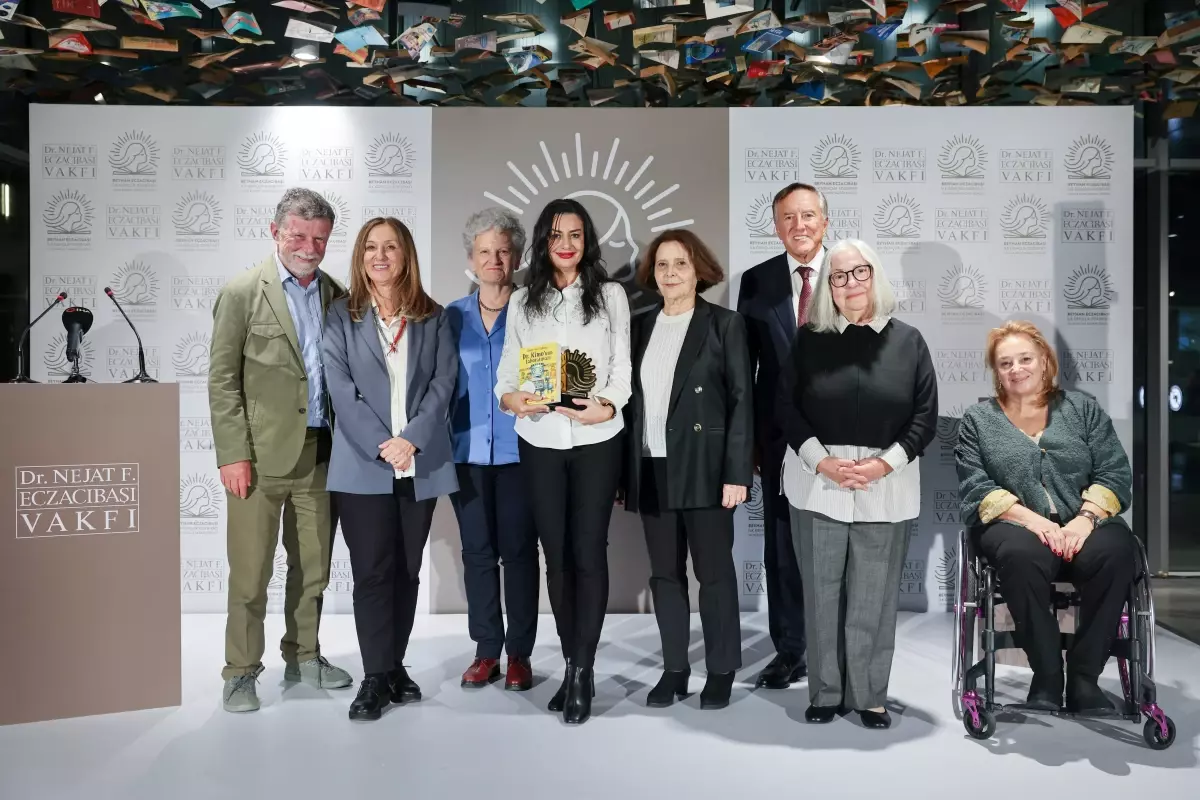 beyhan eczacibasi ilkgenclik edebiyati odulunu koray avci cakman kazandi 129x8p3j.jpg