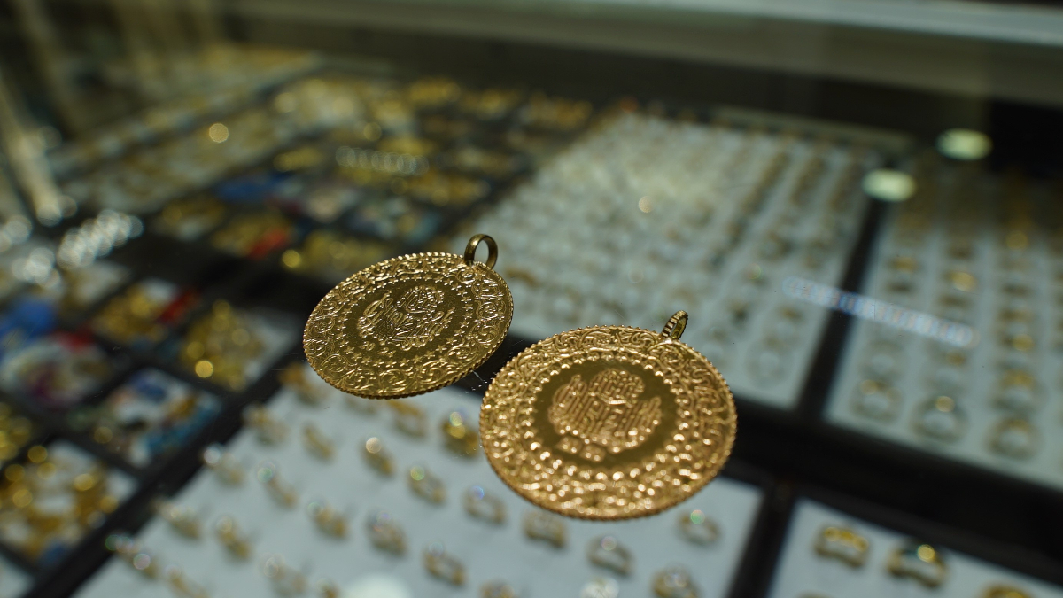 gozler altinda 24 ekimde altin ve doviz fiyatlari mujFiLl5.jpg