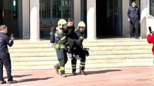 mugla fen lisesinde kapsamli deprem tatbikati gerceklestirildi ciSpODD9.jpg
