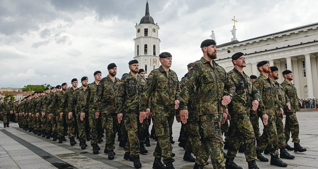 yeni askerlerine yer bulamayan almanyada konut projelerikisla insaatina donustu lOXOA5Tm.jpg